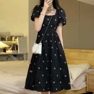 French-style Sweet Square-Neck Black Floral Print Dress